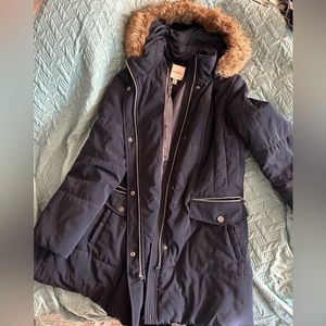 Croft&Barrow Navy Blue Women’s 1X Winter Jacket with Furry hood.